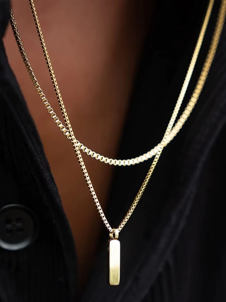 Minimalistic Rectangle Gold Necklace