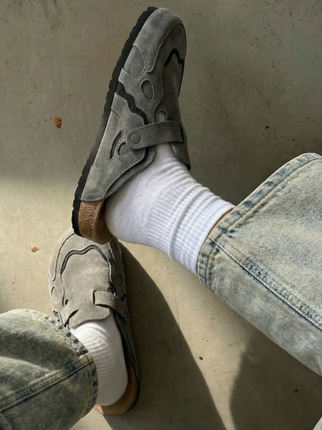 DCRB Wavey Clogs